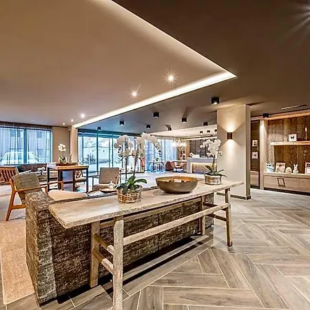 Alpenparks & Arlberg Warth Mit Pool 4* סן אנטון